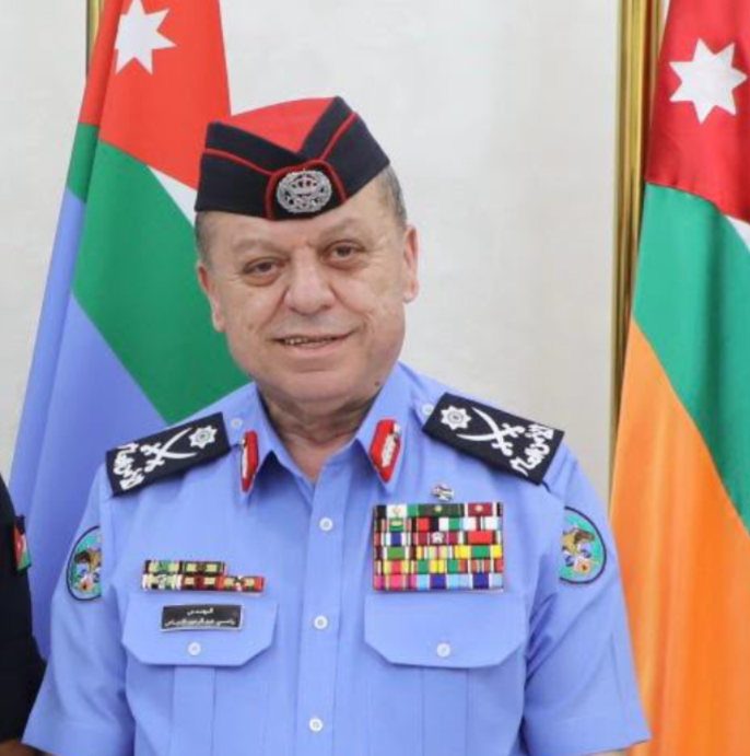 اللواء رامي الدباس يستقبل المهنئين في ديوان عشيرة الدباس