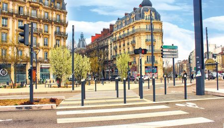 بالصورة  ..  إجازة شتوية رائعة في غرونوبل