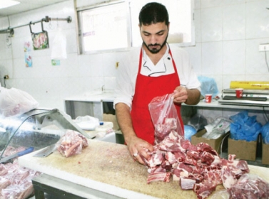 استقرار أسعار اللحوم البلدية والدجاج