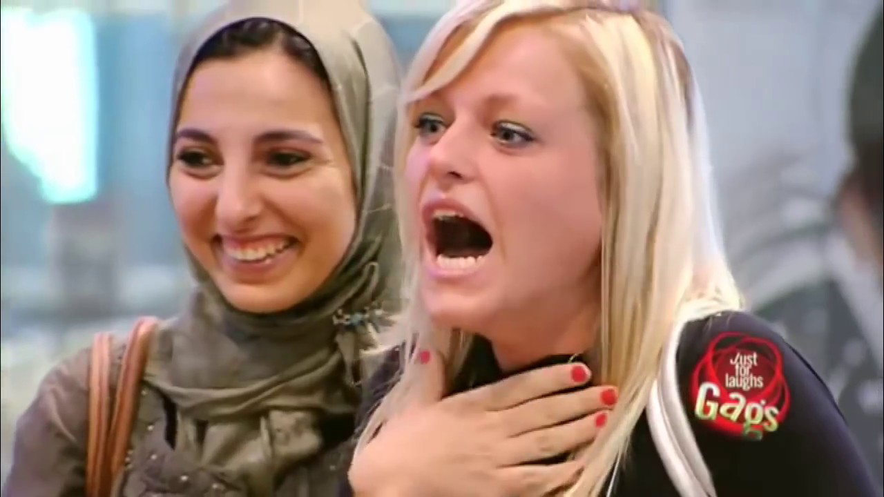بالفيديو .. كاميرا خفية مضحكة جدا