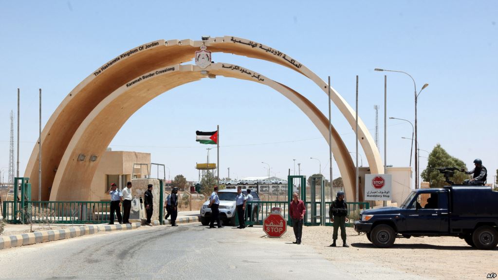  الحموري: 35 شاحنة ستعبر يوميا من حدود الكرامة باتجاه العراق