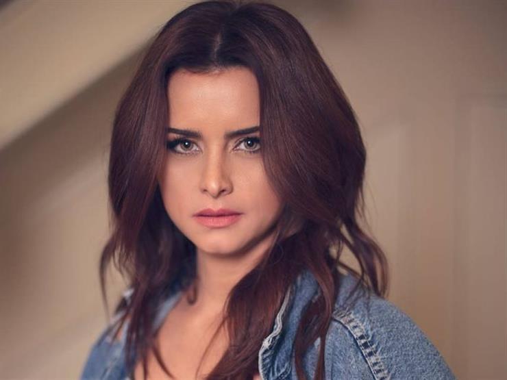 نور اللبنانية تنشر صورة من كواليس تصوير جمال الحريم