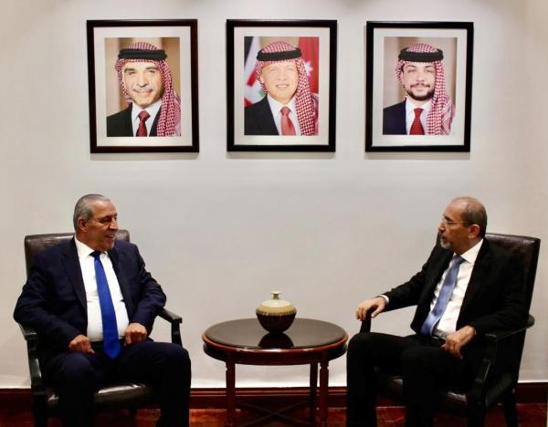 الصفدي يلتقي أمين سر اللجنة التنفيذية لمنظمة التحرير الفلسطينية