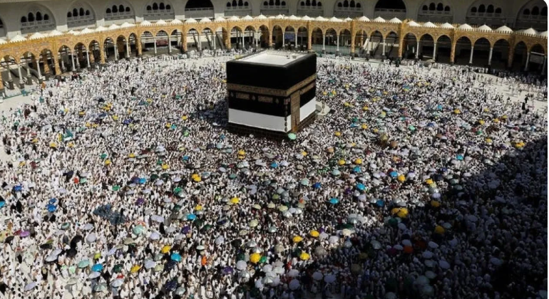 في الحرم المكي ..  107 آلاف طائف في الساعة يستوعبها صحن المطاف