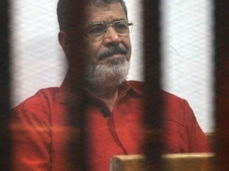 المؤبد لمرسي والإعدام لـ6 آخرين بقضية ''التخابر مع قطر''