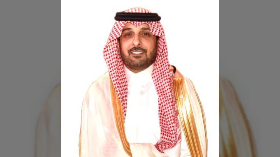 القنصل السعودي في دبي يعلن مغادرته منصبه