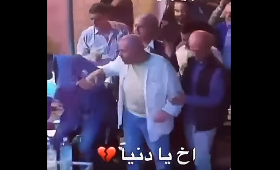 فيديو صادم: جورج وسوف بحالةٍ صحية سيئة جداً ..  ومزاعم بإصابته بمرض “الشلل الرعاش”