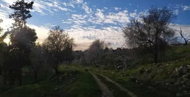 بالفيديو ..  تعرفو على قرية خربة اللوز- القدس
