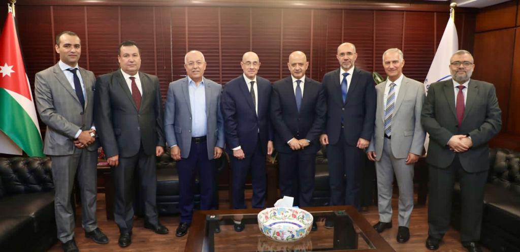 الحاج توفيق: سنواصل الجهود لتطوير علاقات الاردن وتونس التجارية