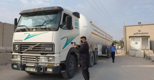 غزة: تحذيرات من "نتائج كارثية" لعدم ترخيص شاحنات ومحطات الغاز والبترول