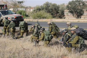  الاحتلال يزعم قتل 4 اشخاص حاولوا زرع عبوة ناسفة قرب الحدود السورية الفلسطينية