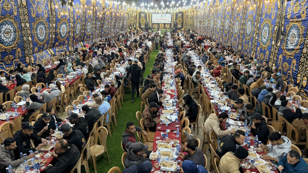 "الخيرية الهاشمية" والحملة الأردنية تنظمان أكبر إفطار جماعي جنوب قطاع غزة