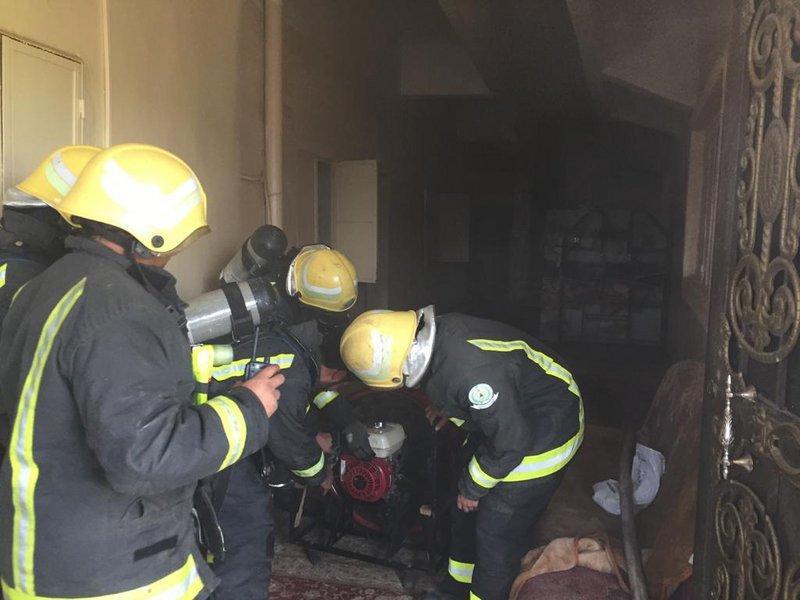 السيطرة على حريق بمنزل في قرية الفرح بالسعودية