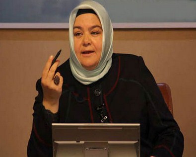 تعيين أول وزيرة محجبة في تاريخ الجمهورية التركية