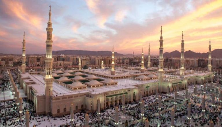 احتفالاً به ..  متى موعد المولد النبوي الشريف في الدول العربية 1446؟
