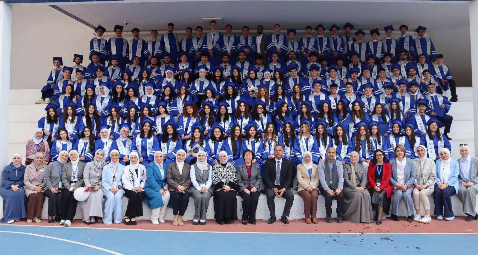 الهديرس يكرّم أبطال بطولة البادل الأولى للمدارس الخاصة 