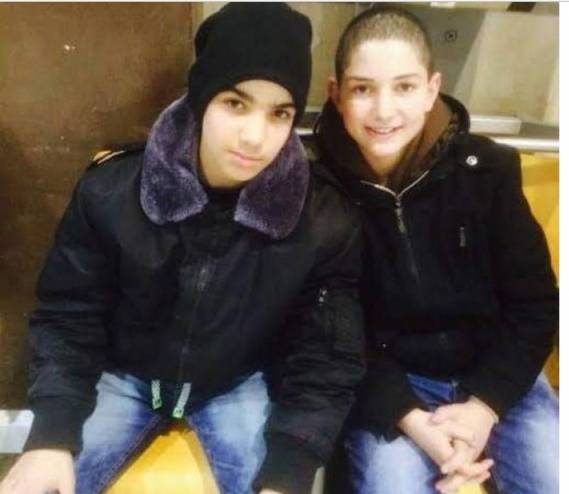 الطفلان شادي فراح وأحمد الزعتري يتنفسان عبق الحرية اليوم