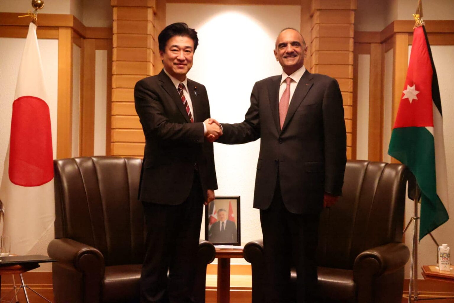 الخصاونة يعقد 5 لقاءات مع وزراء يابانيين لتعزيز العلاقات
