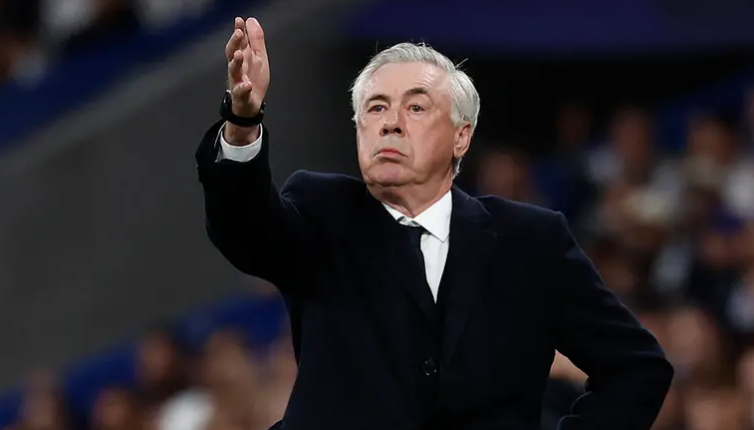 أنشيلوتي يعلن موعد تحديد مستقبله مع ريال مدريد