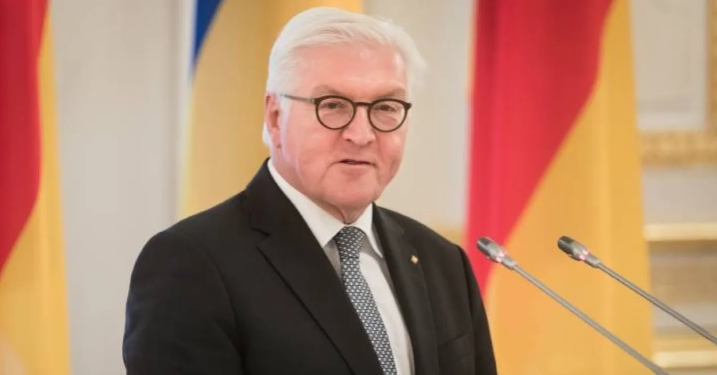  الرئيس الألماني يرفض ترحيل اللاجئين السوريين في الوقت الحالي 