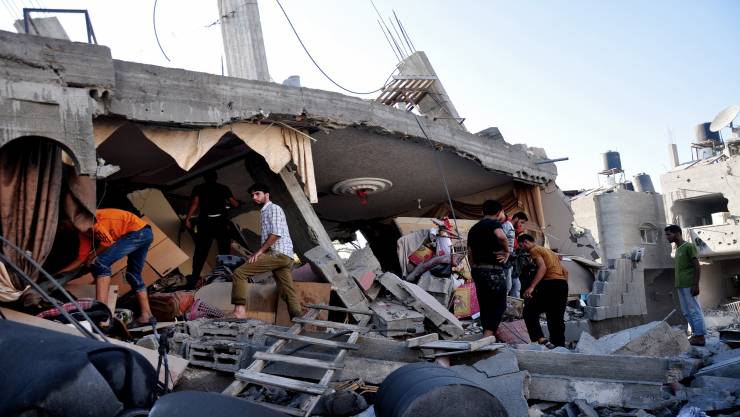 غزة: 1,842عائلة تتلقى دعما لإعادة البناء لمساكنها