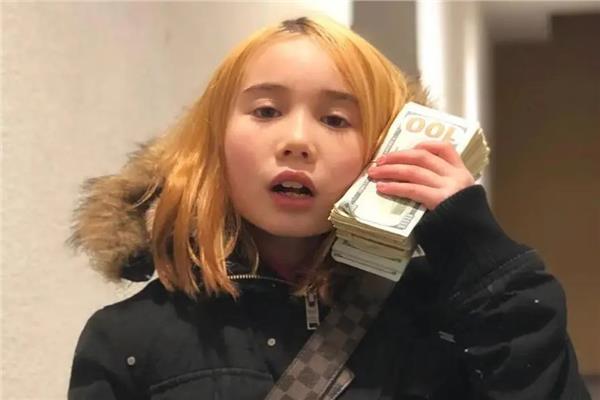 لديها 3 ملايين متابع ..  وفاة البلوجر « ليل تاي» برفقة شقيقها في ظروف غامضة