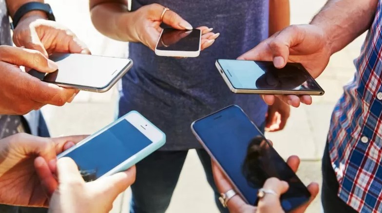 تعرف على أبرز تسريبات مواصفات هاتف Nothing Phone (2) المنتظر