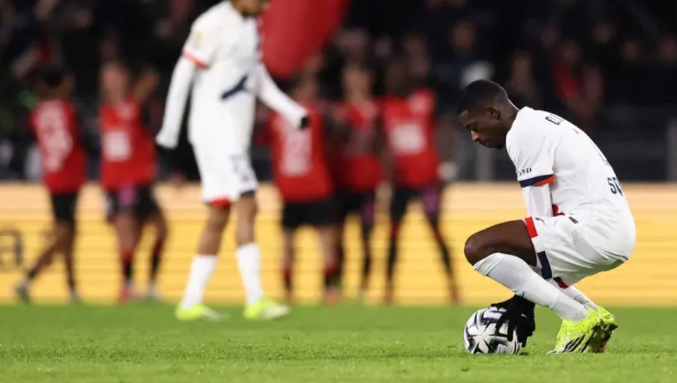 إنريكي رداً على تصريحات ديمبلي: لا أحد أكبر من النادي