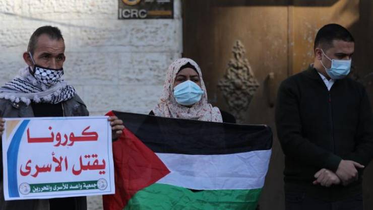 إصابات كبيرة بفيروس 'كورونا' في صفوف الأسرى بسجن النقب