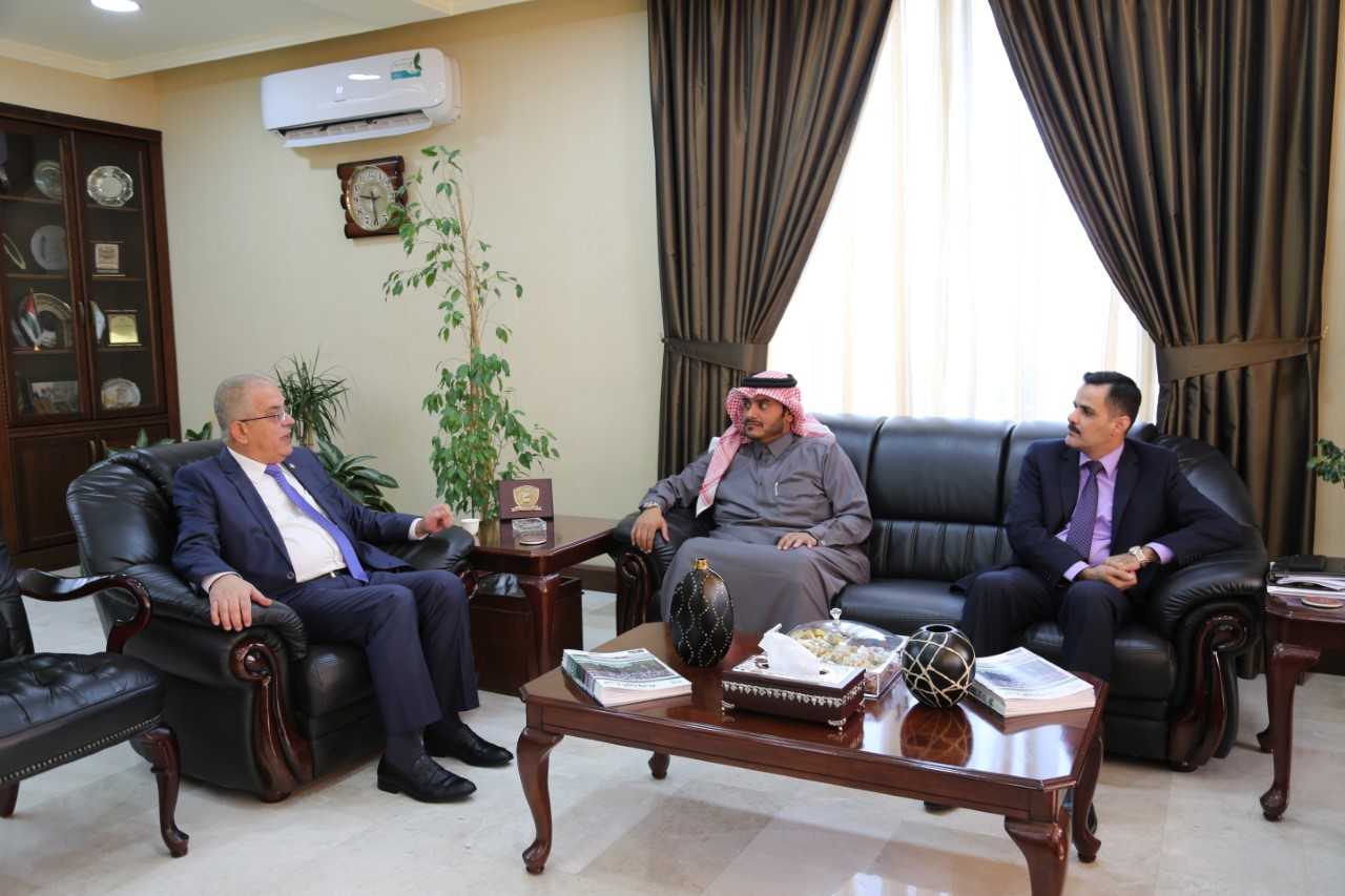 الملحق الثقافي القطري يلتقي رئيس جامعة الزيتونة الأردنية