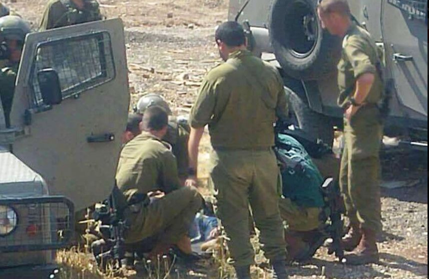 بالفيديو : الاحتلال يطلق النار على فلسطينية بذريعة طعنها جنديا