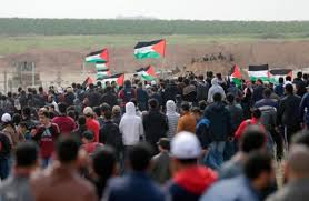شهيدان وعشرات الإصابات باعتداء الاحتلال على متظاهرين بغزة
