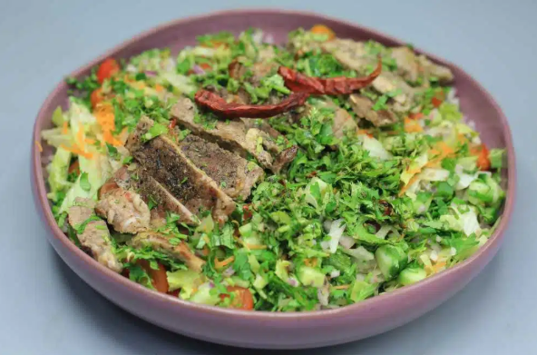 سلطة ستيك بصوص شيميشوري الآسيوي