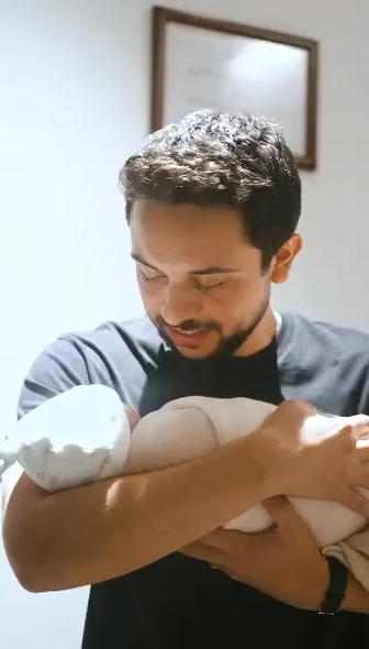 مبارك ولادة الحفيدة الهاشمية الأولى للملك عبد الله الثاني والملكة رانيا