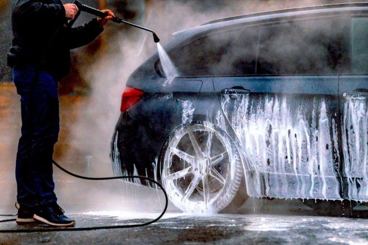 معتقدات خاطئة حول تنظيف وغسل السيارة عليك معرفتها  