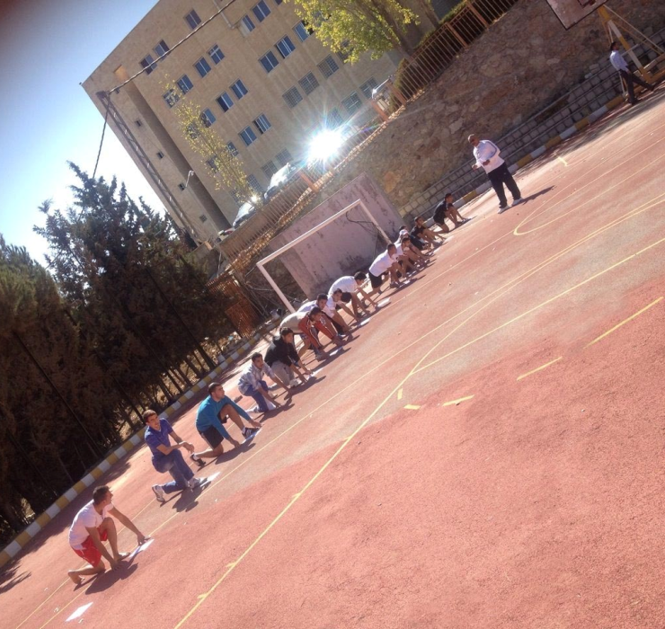 بطولة تنشيطية في الجري لطلبة جامعة عمان الأهلية