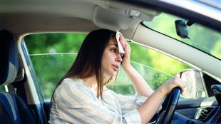 خرافة الصيف ..  هل يضاعف مكيف السيارة استهلاك البنزين حقاً