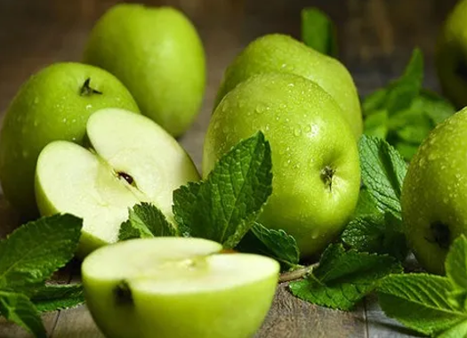 فوائد التفاح في السحور ..  القيمة الغذائية وأهم العناصر التي يحتويها