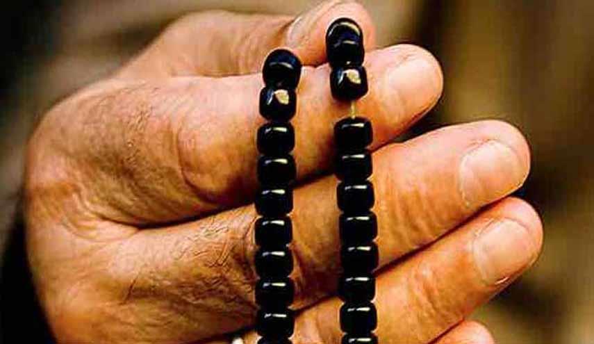 حكم الاستخارة على السبحة