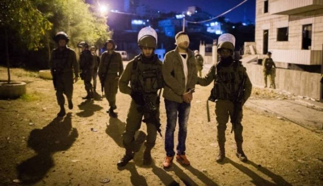 الاحتلال يشن حملة اعتقالات ومداهمات في الضفة
