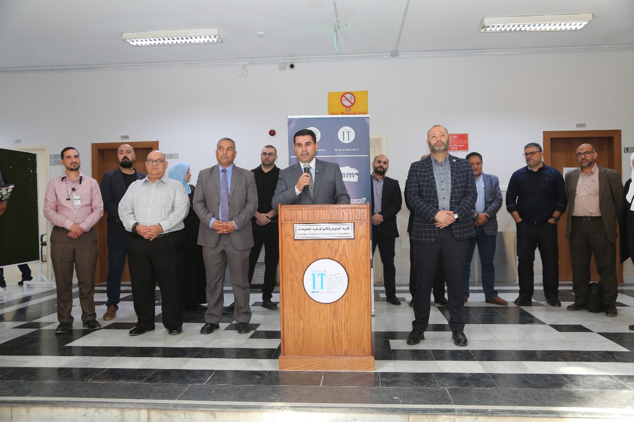 كلية العلوم وتكنولوجيا المعلومات في جامعة الزيتونة الأردنية تنظّم لقاءً ترحيبياً بالطلبة الجدد