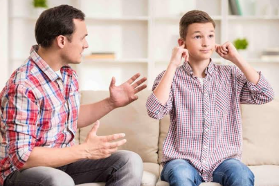 ما هي الطريقة المثلى للتعامل مع الأخ العاق؟