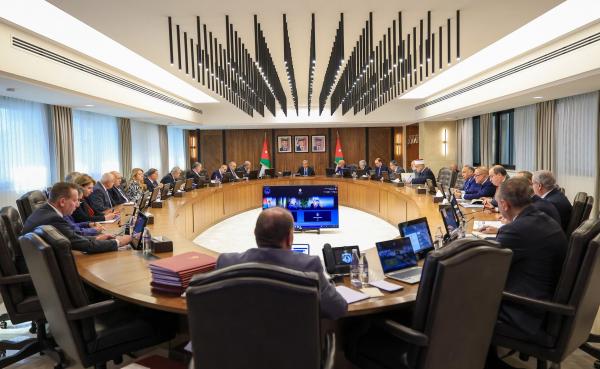 حسان يوجه الوزارات والدوائر للبدء بإعداد موازناتها لعام 2027م