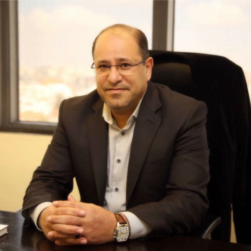 هاشم الخالدي يكتب : فضيحة شيوخ العشائر المزيفين الذين قابلوا القذافي 