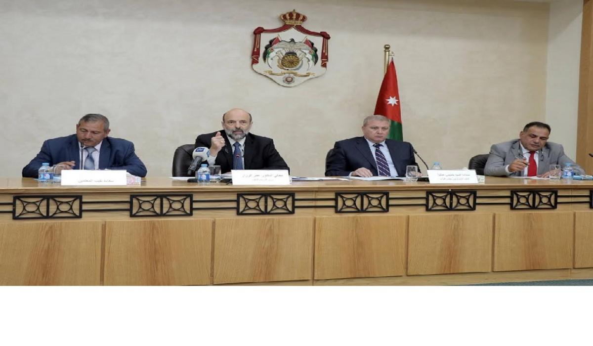 عطية يؤكد أهمية تعزيز التعليم المعرفي في المدارس