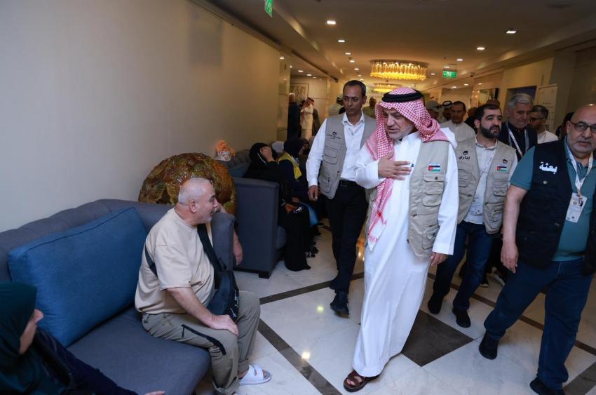 الخلايلة يتابع ميدانياً خدمات وإقامة حجاج عرب “48” في مكة المكرمة