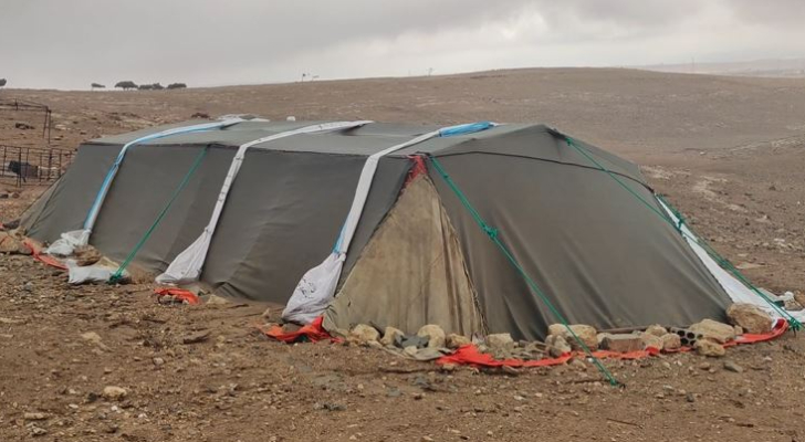 الأحوال الجوية تزيد معاناة عائلة أردنية في الكرك