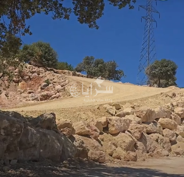 بعد نشر "سرايا" ..  طرح عطاء لتعبيد طريق خشيبة الفوقا – التحتا في جرش    ..  فيديو 