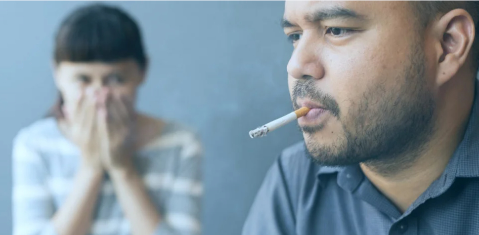 كيف أساعد زوجي على ترك التدخين؟ 