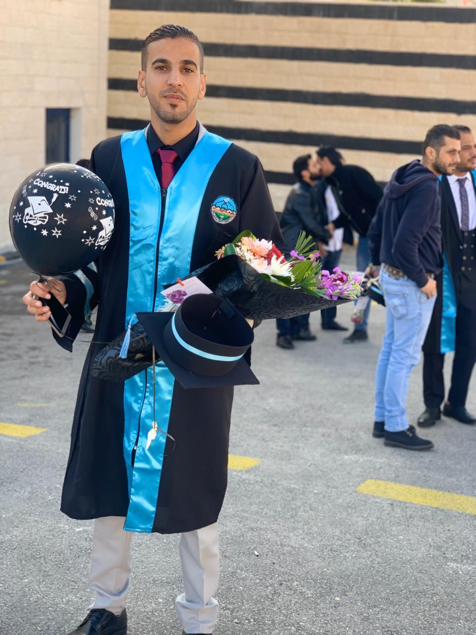 غالب عليمات .. مبارك التخرج